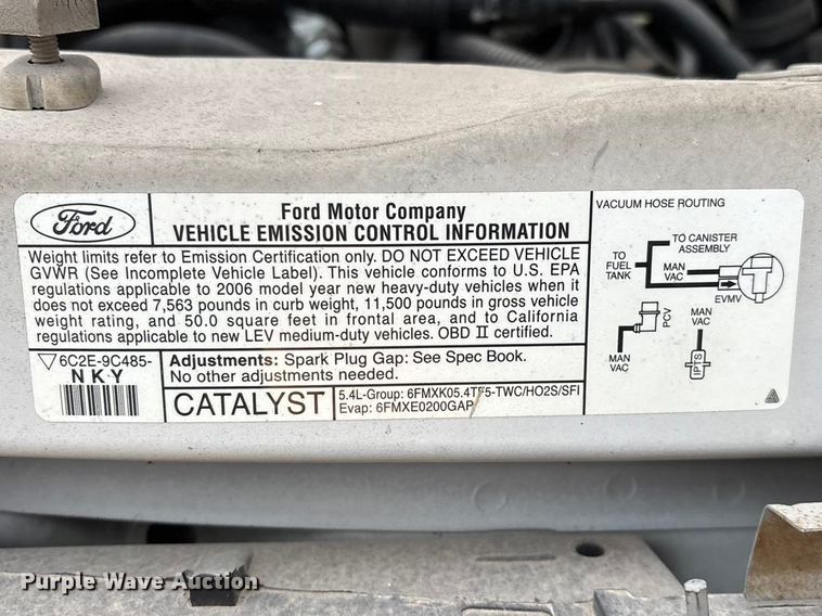 image for item FG0156 2006 Ford E350 Super Duty shuttle bus