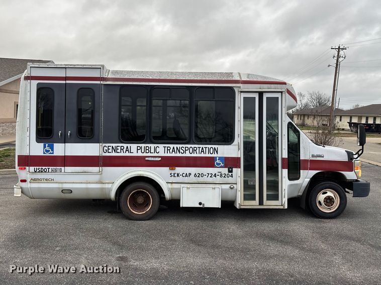 image for item FG0157 2008 Ford E350 Super Duty shuttle bus