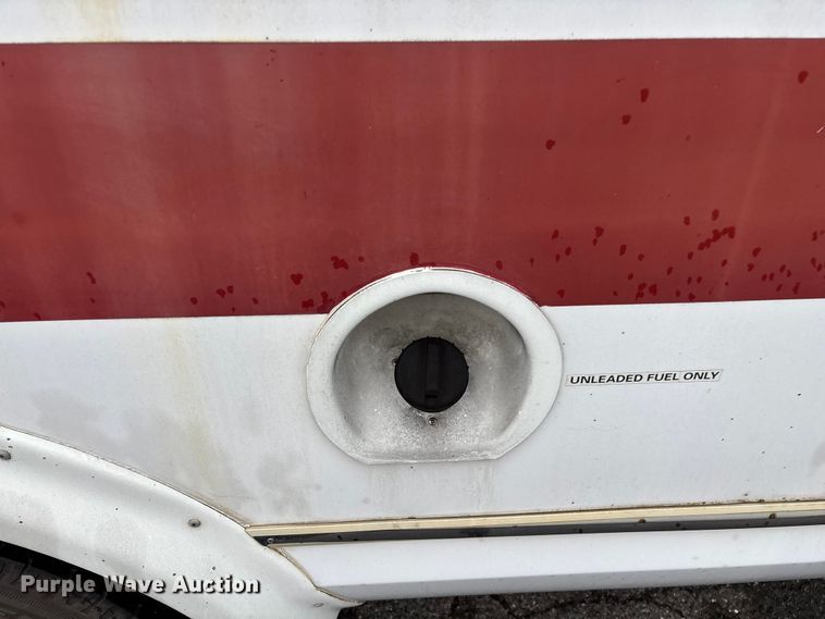 image for item FG0157 2008 Ford E350 Super Duty shuttle bus