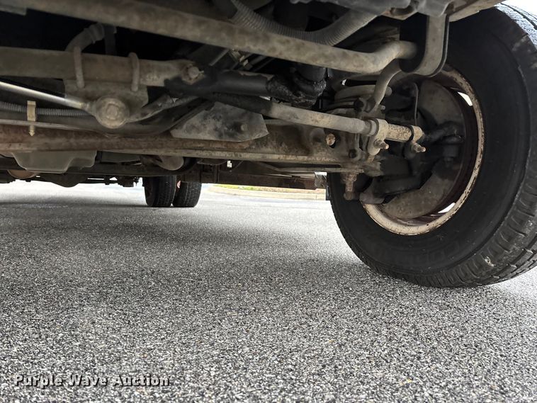 image for item FG0157 2008 Ford E350 Super Duty shuttle bus