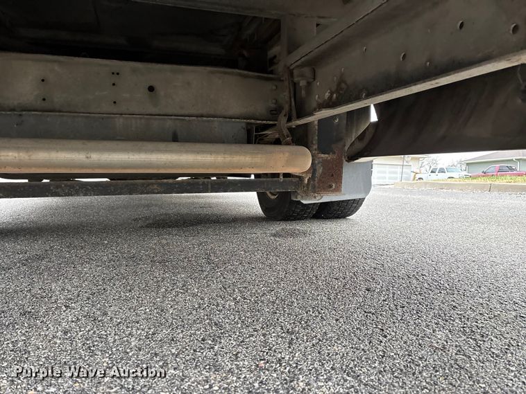 image for item FG0157 2008 Ford E350 Super Duty shuttle bus