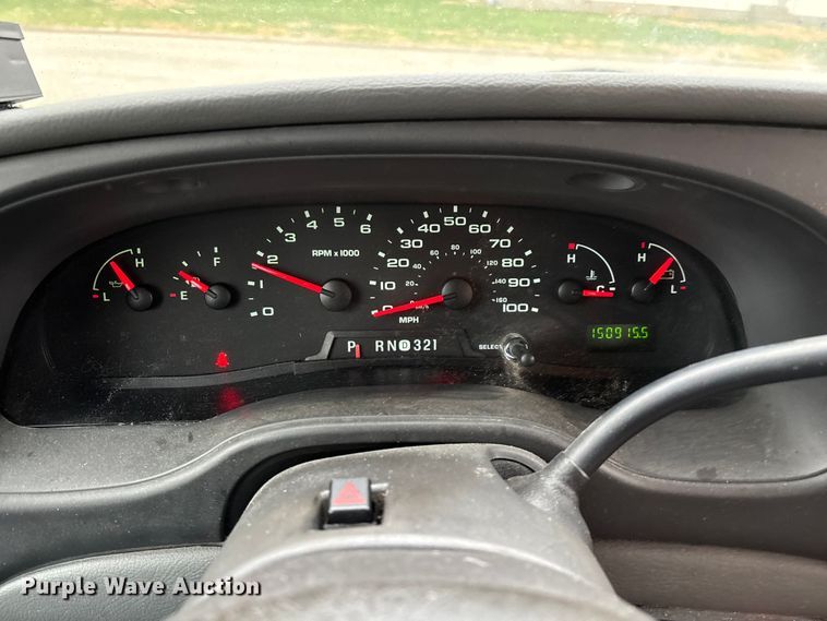 image for item FG0157 2008 Ford E350 Super Duty shuttle bus