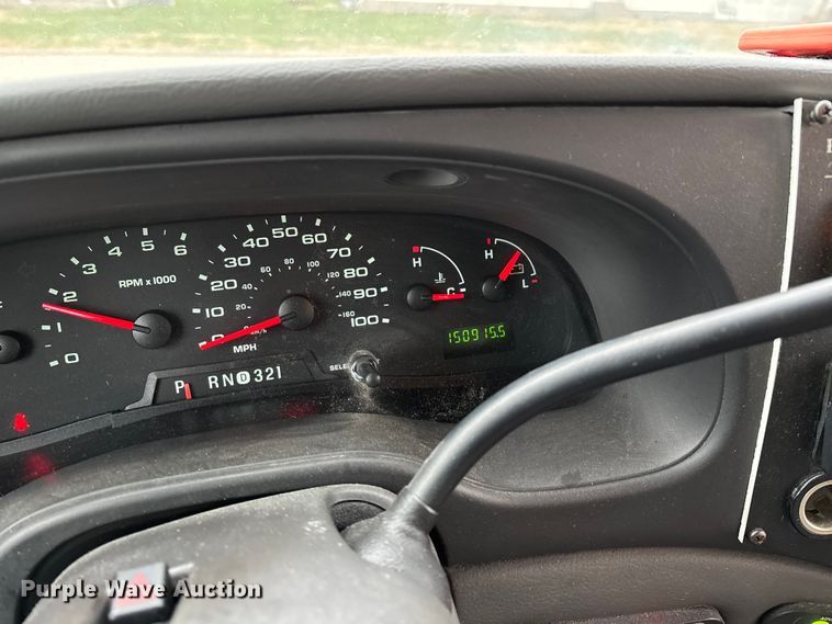 image for item FG0157 2008 Ford E350 Super Duty shuttle bus