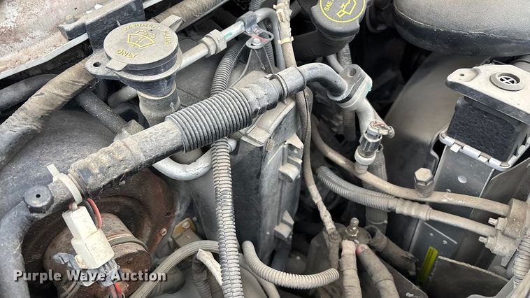 image for item FG0157 2008 Ford E350 Super Duty shuttle bus