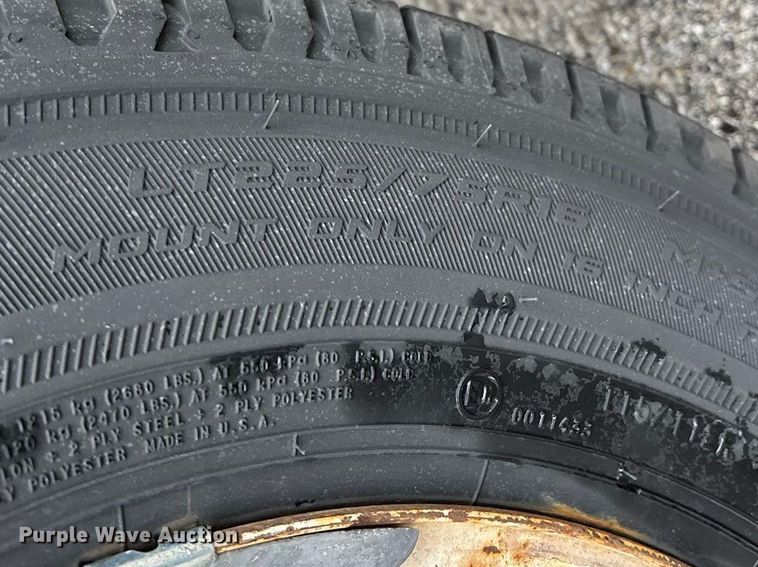 image for item FG0157 2008 Ford E350 Super Duty shuttle bus