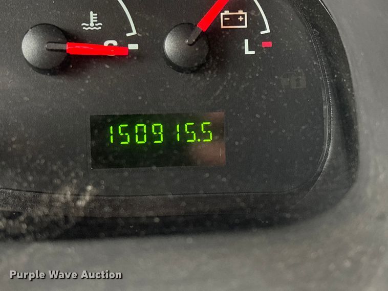 image for item FG0157 2008 Ford E350 Super Duty shuttle bus