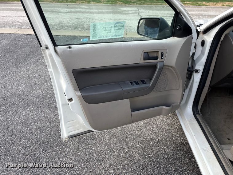 image for item FG0158 2009 Ford Focus SE 