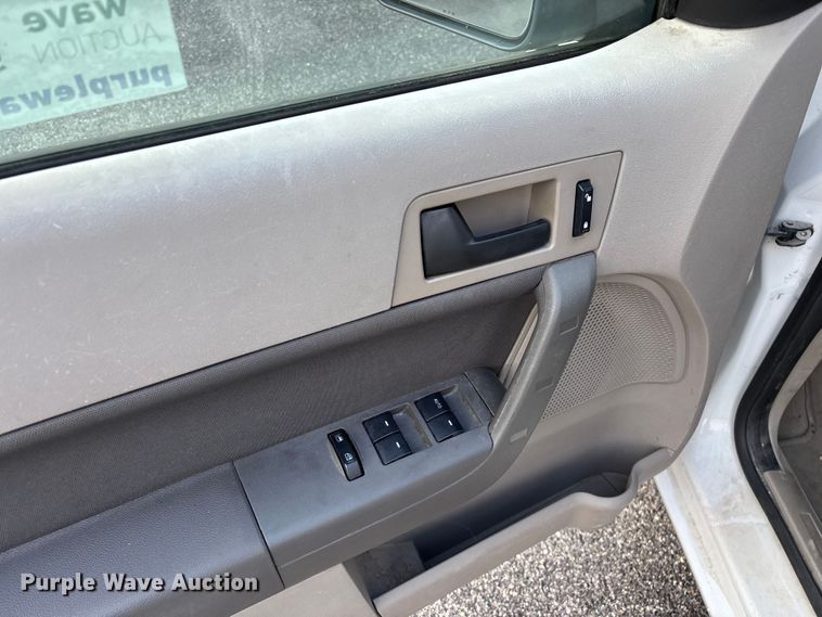 image for item FG0158 2009 Ford Focus SE 