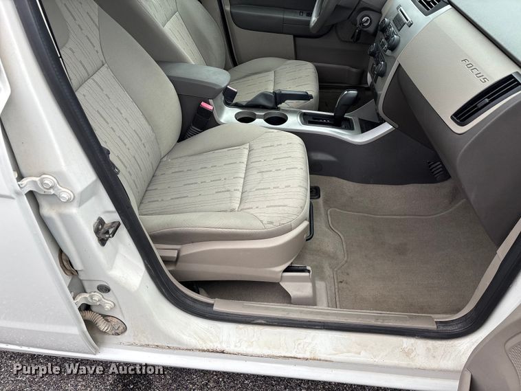 image for item FG0158 2009 Ford Focus SE 