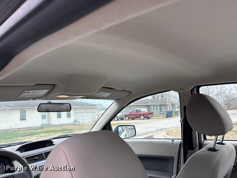 image for item FG0158 2009 Ford Focus SE 