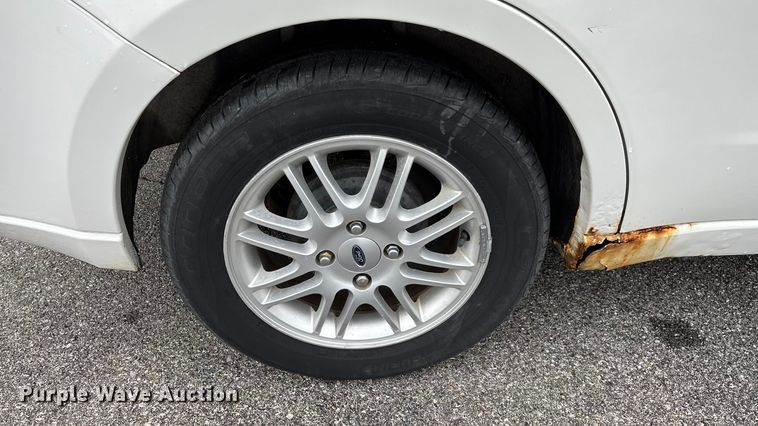 image for item FG0158 2009 Ford Focus SE 