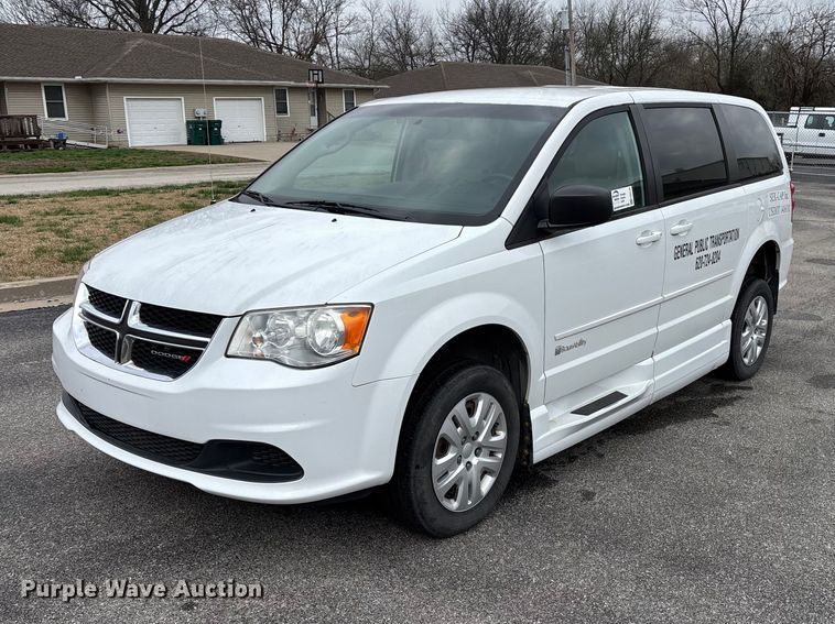 image for item FG0159 2015 Dodge Grand Caravan handicap accessible van