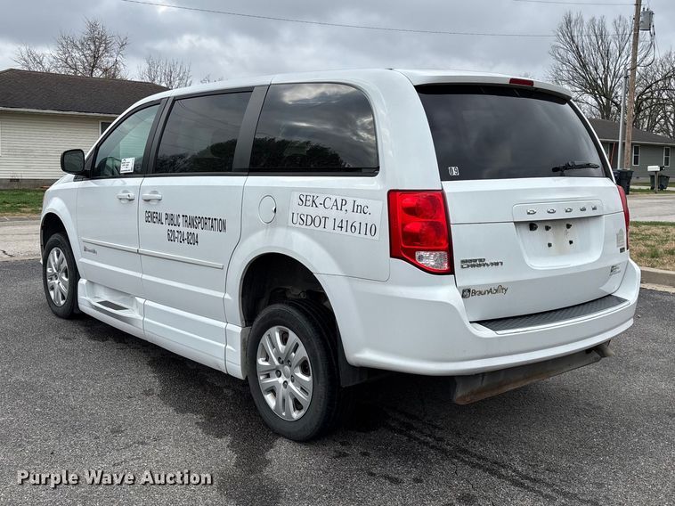 image for item FG0159 2015 Dodge Grand Caravan handicap accessible van