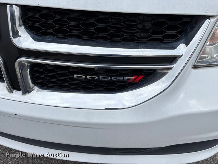 image for item FG0159 2015 Dodge Grand Caravan handicap accessible van