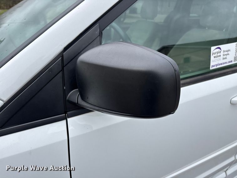 image for item FG0159 2015 Dodge Grand Caravan handicap accessible van