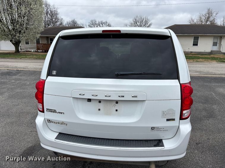 image for item FG0159 2015 Dodge Grand Caravan handicap accessible van