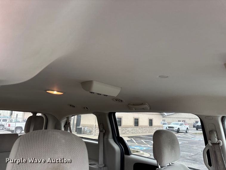 image for item FG0159 2015 Dodge Grand Caravan handicap accessible van