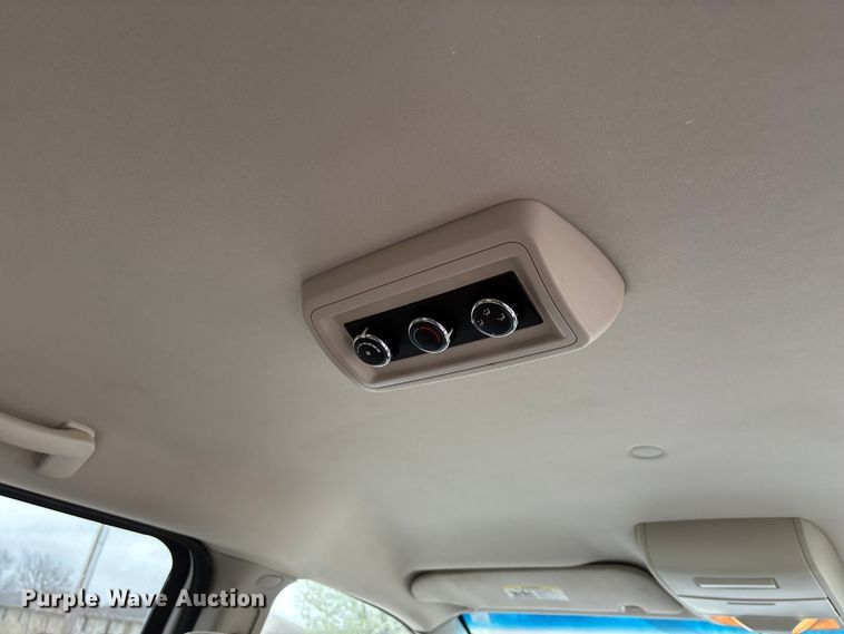 image for item FG0159 2015 Dodge Grand Caravan handicap accessible van