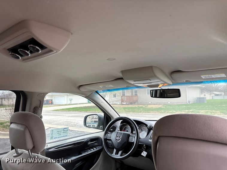 image for item FG0159 2015 Dodge Grand Caravan handicap accessible van