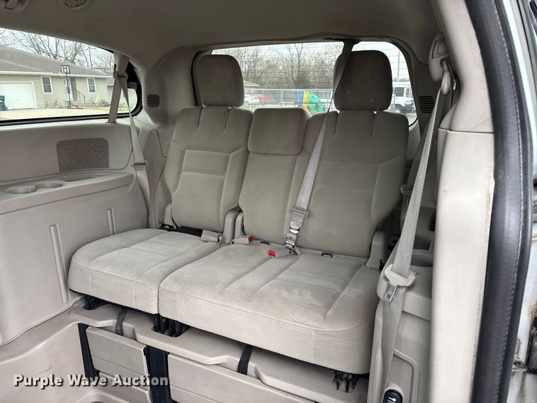 image for item FG0159 2015 Dodge Grand Caravan handicap accessible van