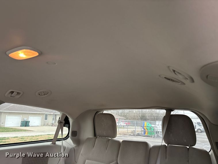 image for item FG0159 2015 Dodge Grand Caravan handicap accessible van