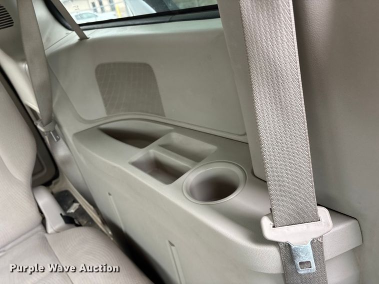 image for item FG0159 2015 Dodge Grand Caravan handicap accessible van