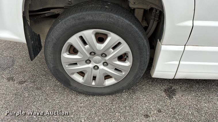 image for item FG0159 2015 Dodge Grand Caravan handicap accessible van