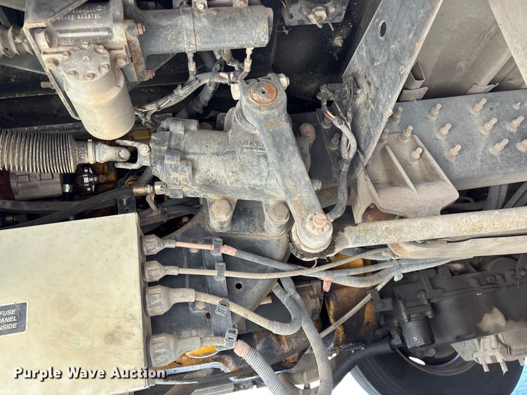 image for item FG0162 2007 Blue Bird All American school bus