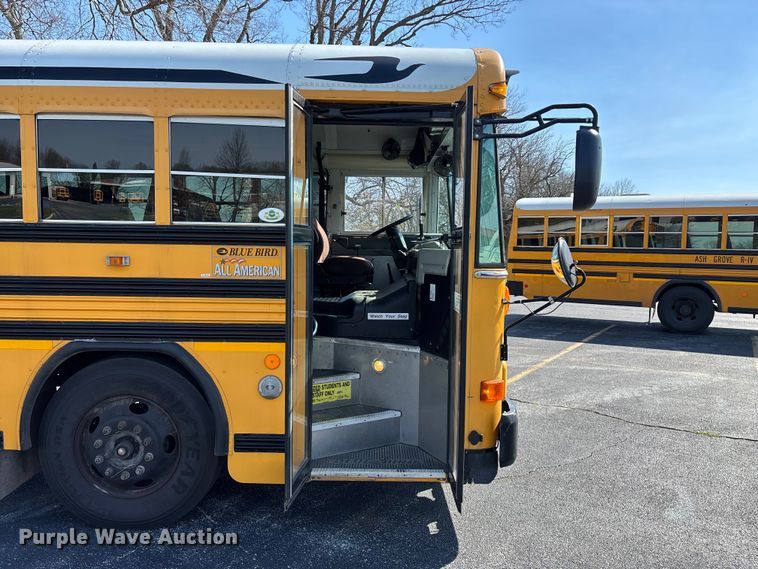 image for item FG0162 2007 Blue Bird All American school bus