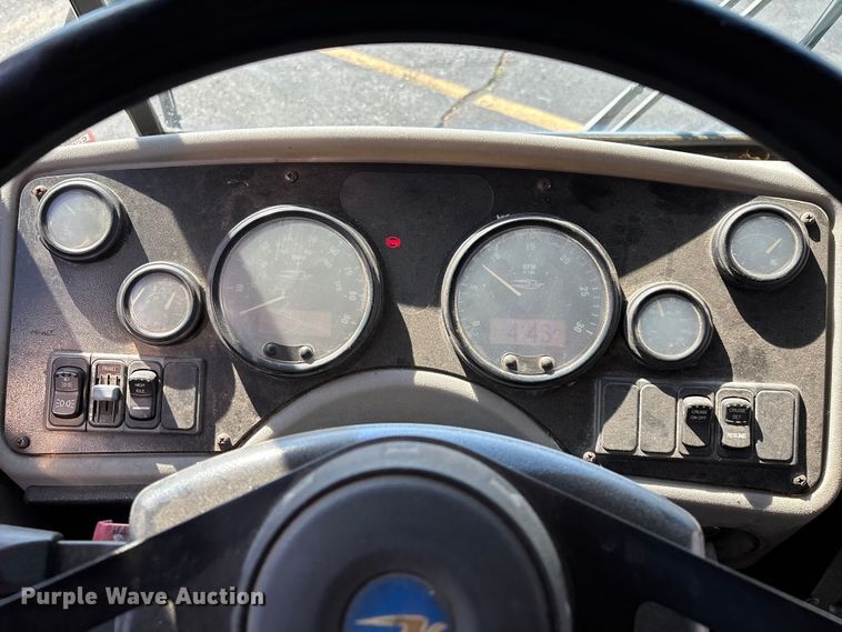 image for item FG0162 2007 Blue Bird All American school bus