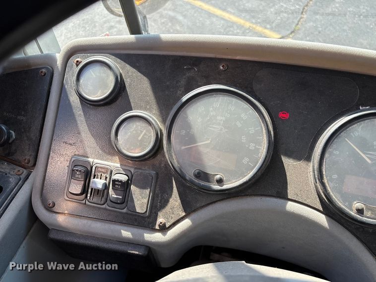 image for item FG0162 2007 Blue Bird All American school bus