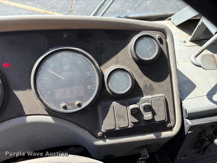 image for item FG0162 2007 Blue Bird All American school bus