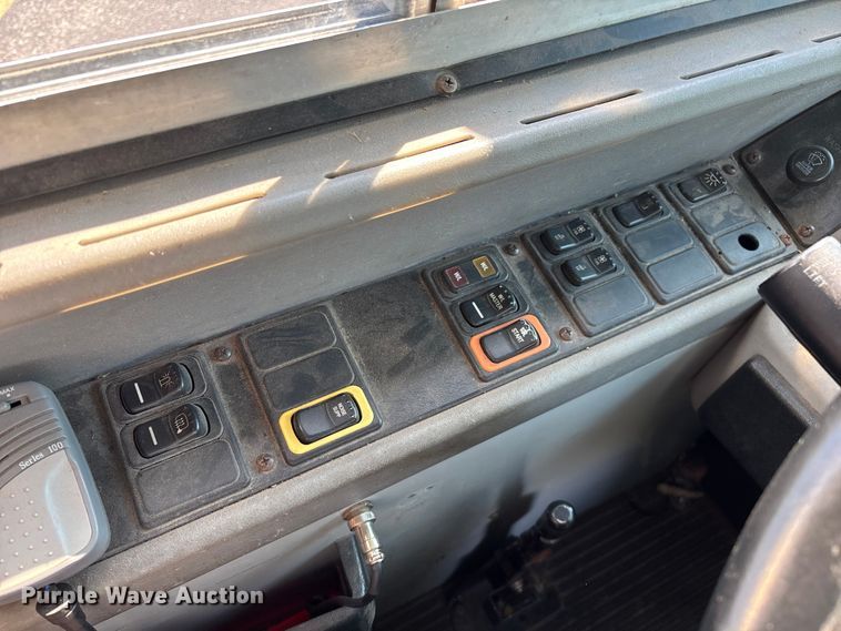 image for item FG0162 2007 Blue Bird All American school bus