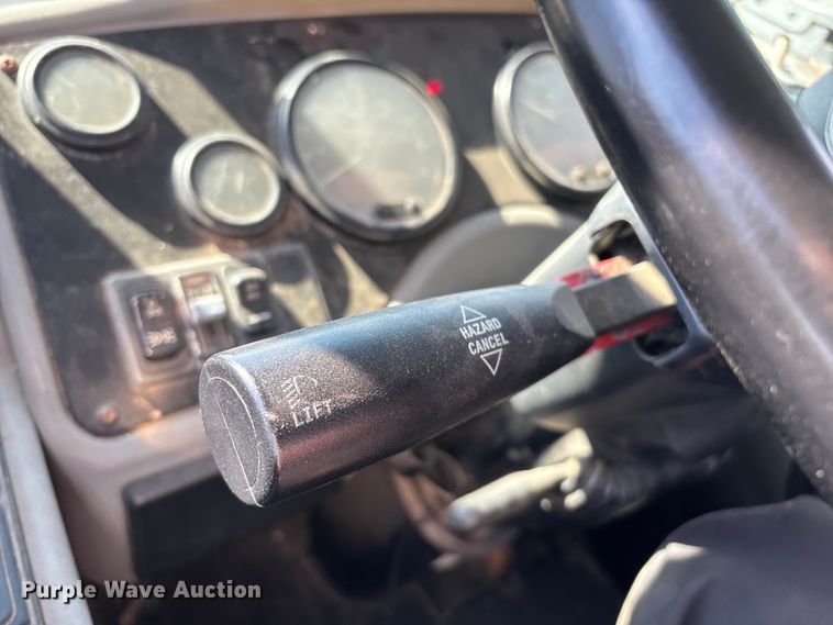 image for item FG0162 2007 Blue Bird All American school bus