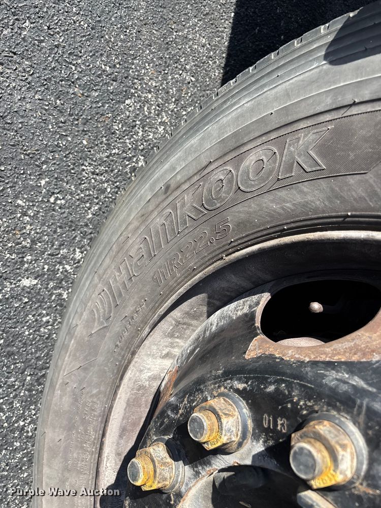 image for item FG0162 2007 Blue Bird All American school bus