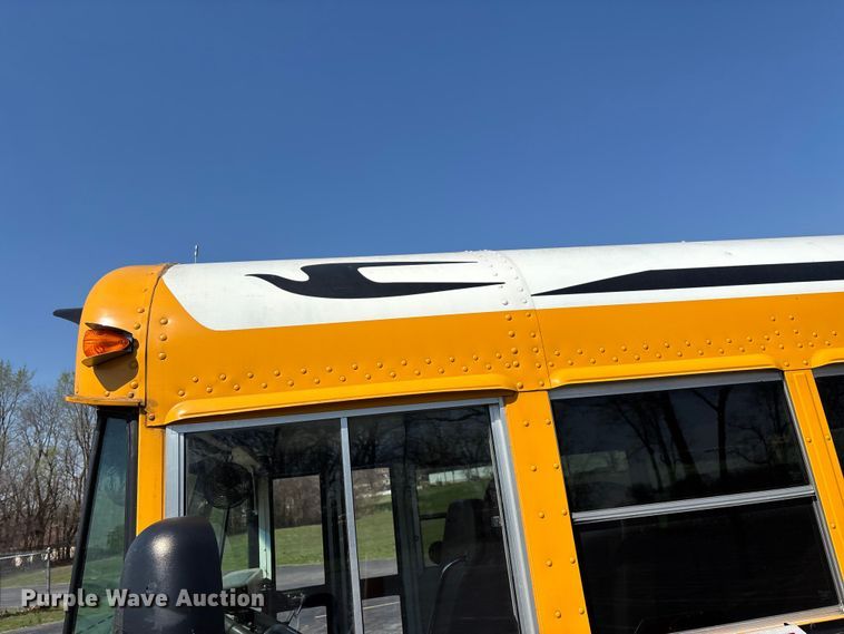 image for item FG0163 2009 Blue Bird Vision school bus