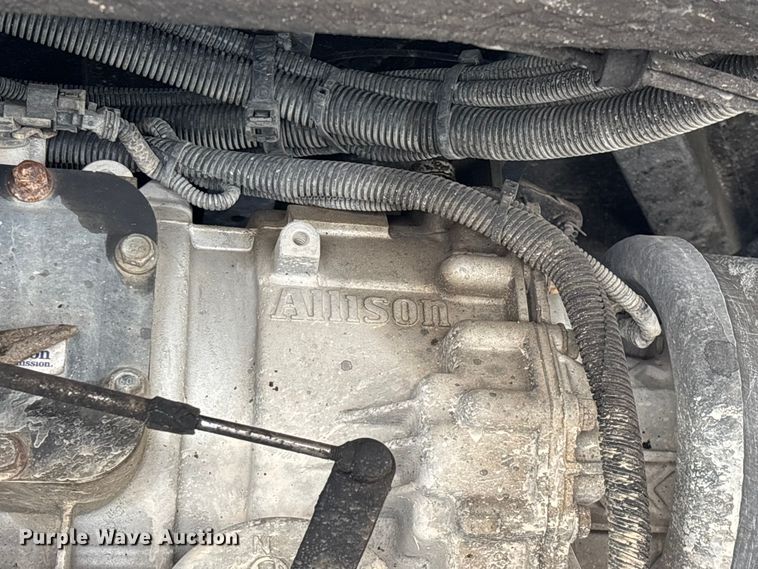 image for item FG0163 2009 Blue Bird Vision school bus