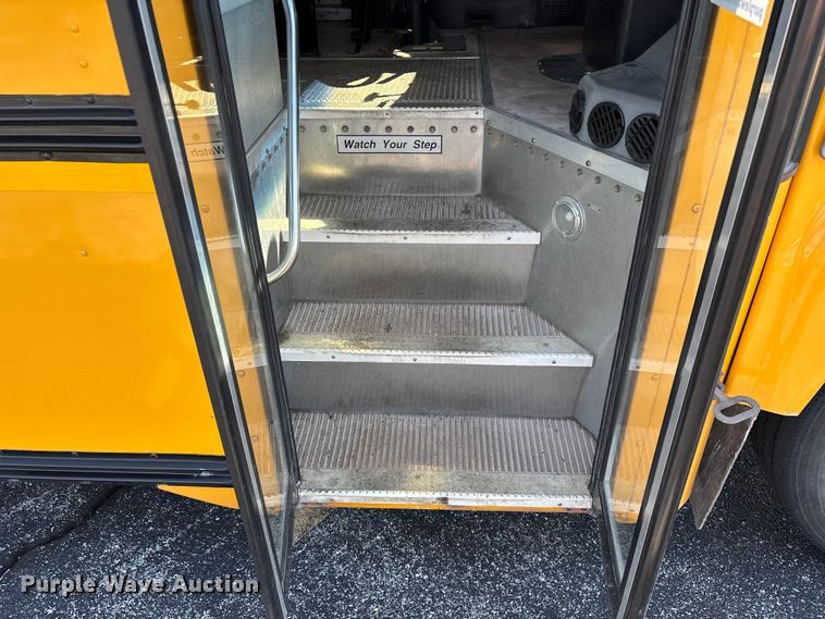 image for item FG0163 2009 Blue Bird Vision school bus