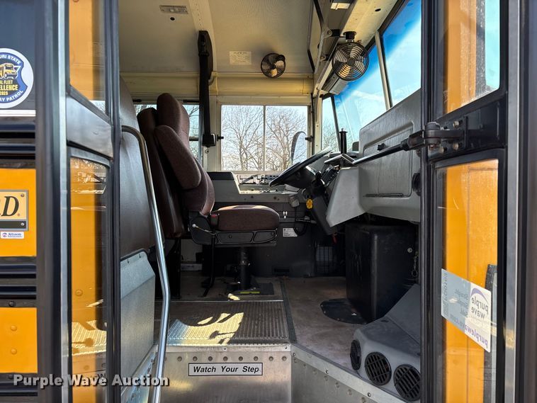 image for item FG0163 2009 Blue Bird Vision school bus