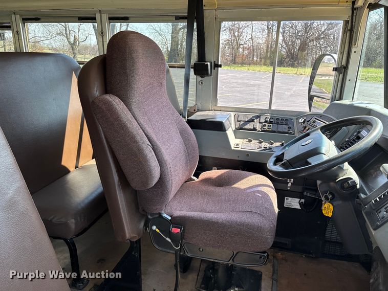 image for item FG0163 2009 Blue Bird Vision school bus