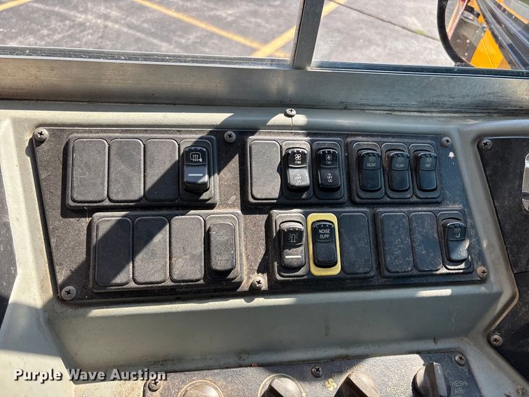 image for item FG0163 2009 Blue Bird Vision school bus