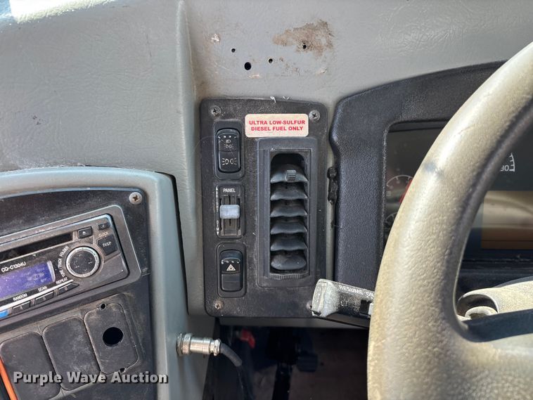 image for item FG0163 2009 Blue Bird Vision school bus