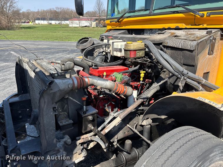 image for item FG0163 2009 Blue Bird Vision school bus
