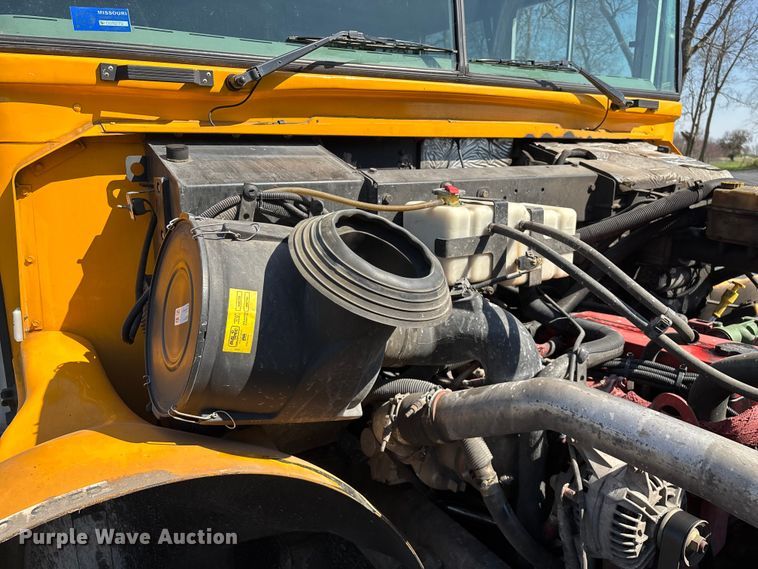 image for item FG0163 2009 Blue Bird Vision school bus