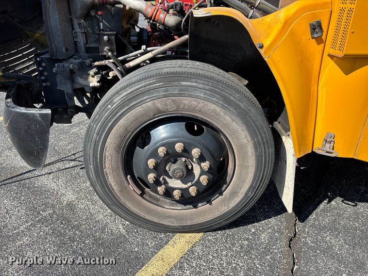 image for item FG0163 2009 Blue Bird Vision school bus