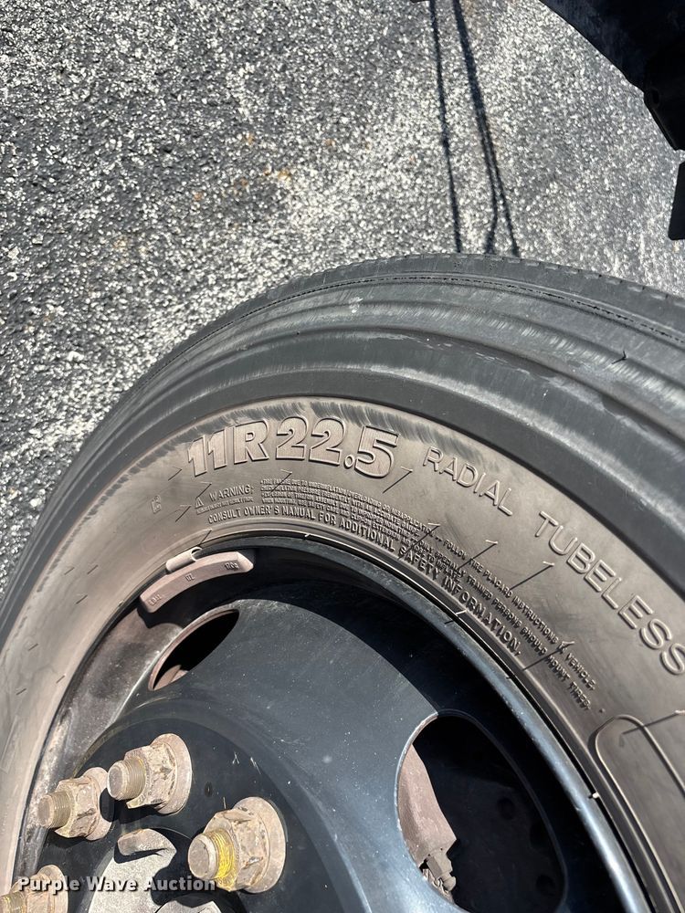 image for item FG0163 2009 Blue Bird Vision school bus