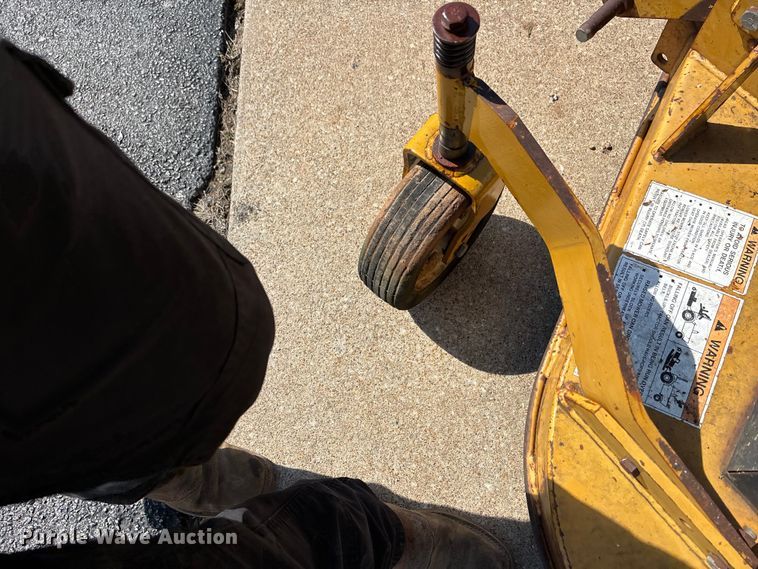 image for item FG0164 1998 Woods RD7200 finish mower