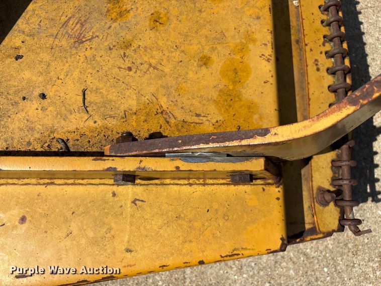 image for item FG0164 1998 Woods RD7200 finish mower