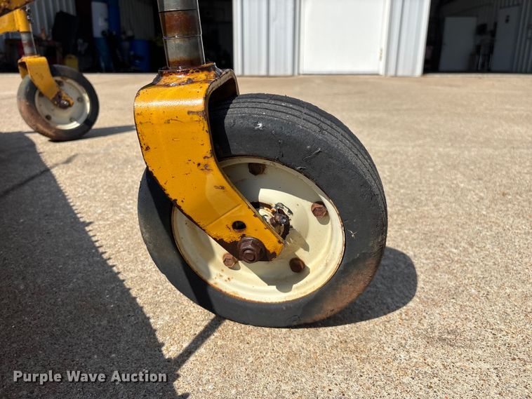 image for item FG0164 1998 Woods RD7200 finish mower