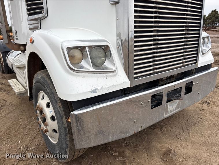 image for item FG2532 2011 Freightliner Coronado semi truck
